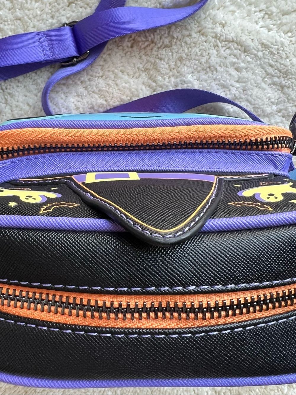 Loungefly Disney Lilo & Stitch Mini Bag Halloween Gimme Candy passport bag glow - Picture 9 of 16